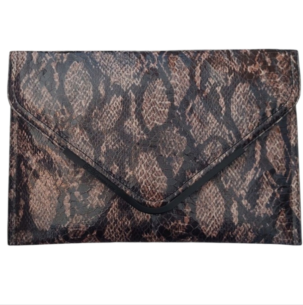 * BCB Generation Elegant Browns Snakeskin Envelope Style Clutch Purse, Like New